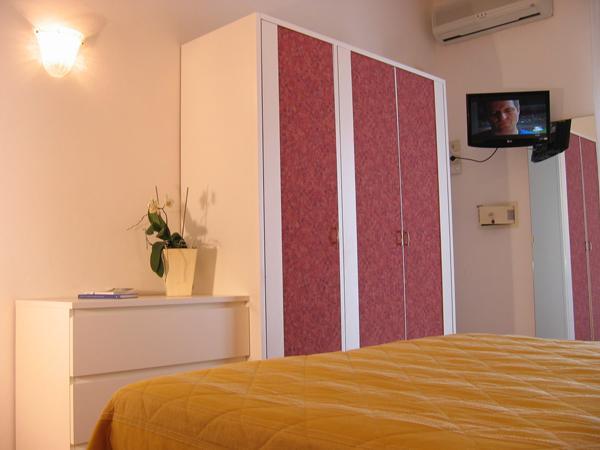 Hotel Igea Spiaggia Bellaria-Igea Marina Exteriör bild
