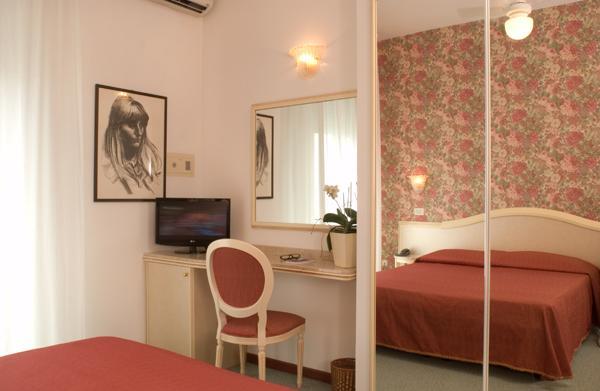 Hotel Igea Spiaggia Bellaria-Igea Marina Exteriör bild